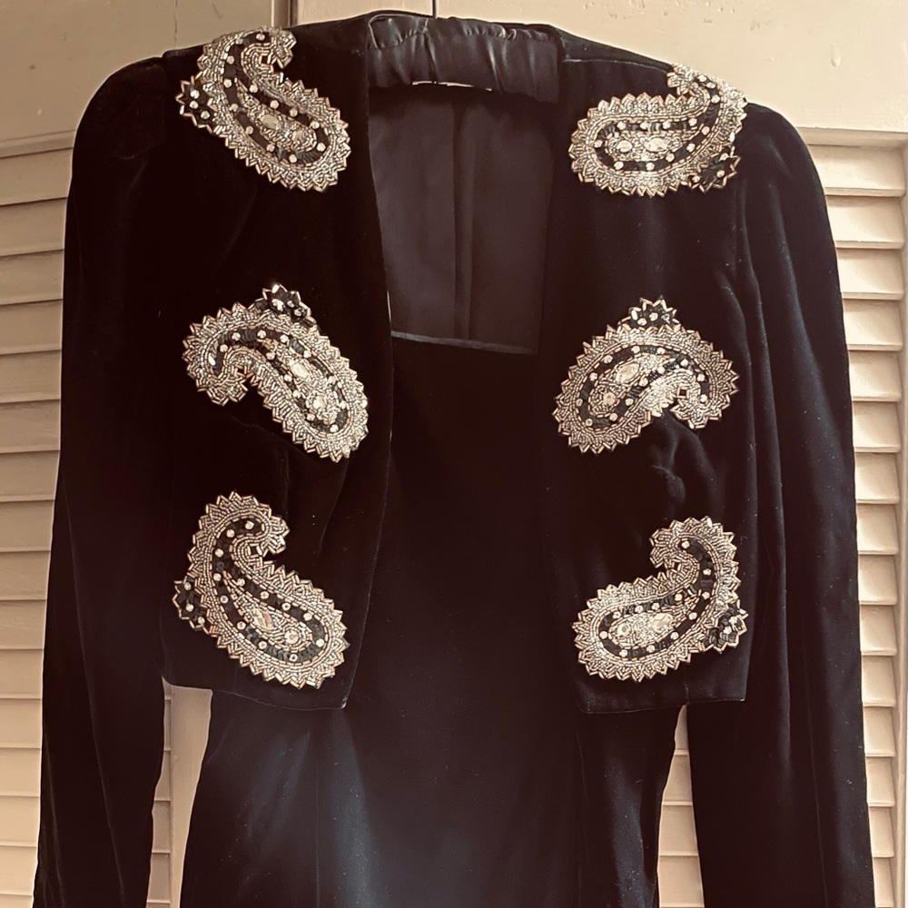 Gorgeous black velvet cocktail evening dress